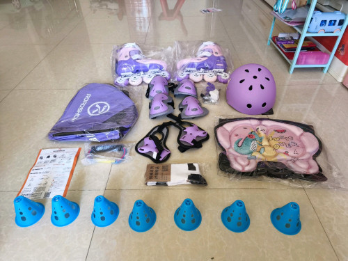 ស្បែកជើងស្គីក្មេងស្រី