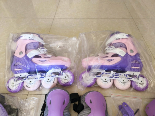 ស្បែកជើងស្គីក្មេងស្រី