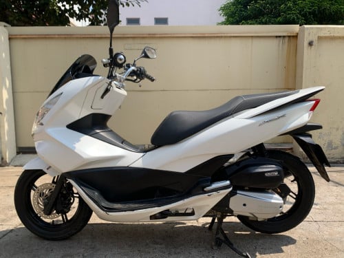 ម៉ូតូលក់​