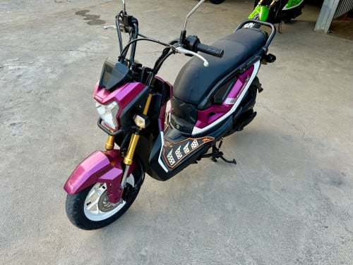 ម៉ូតូលក់