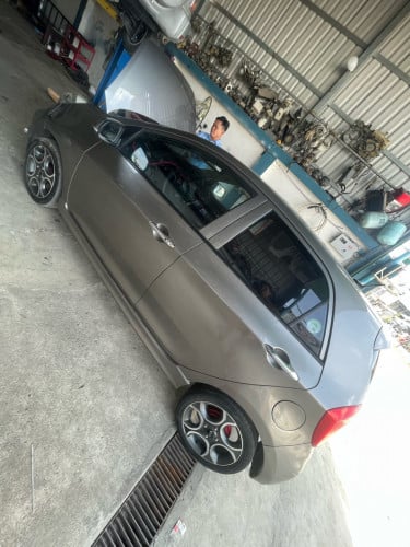 លក់ប្រញាប់លុយឡានអ្នកប្រើ