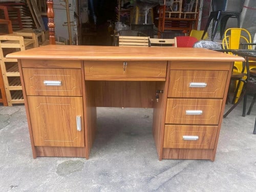 តុបុគ្គលឹក