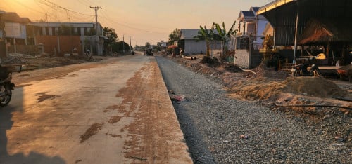 ដីលក់