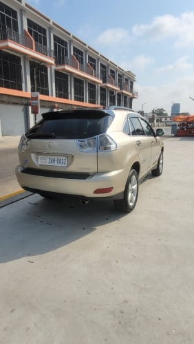 ឡានលក់ឆ្នាំ04ពាកកណ្តាលហ្វូលប៉ុង២ធានាឡានថ្មី