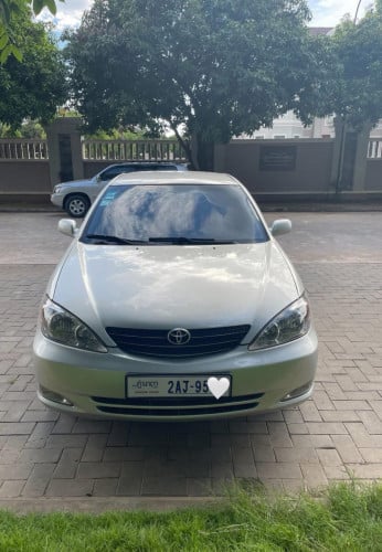Toyota Camry 2002 LE ABS ចុច ពណ៌ប្រាក់ 