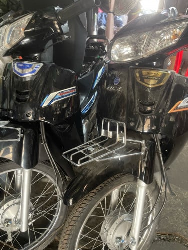 ម៉ូតូស្អាតបងៗៗ ទីតាំងទួលសង្កែ