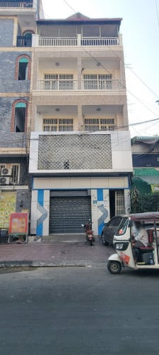 ផ្ទះអាជីវកម្ម 1 ជង់សម្រាប់ជួល នៅជិតវត្តភ្នំ