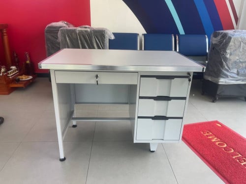 តុដែក 1m x 0.5m