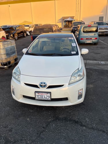 សាងឡានមុនបើកទូរ 2010 Toyota Prius I Code 110847