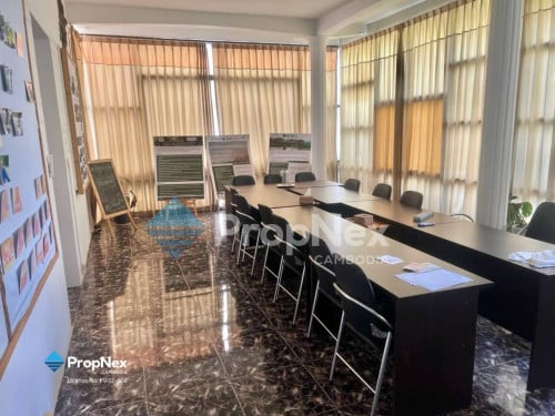 វីឡាទោល សម្រាប់ជួល – បឹងកេងកង 3 (BKK3)