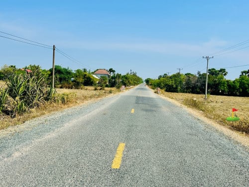 ដីលក់បន្ទាន់ផ្លូវកៅស៊ូ30ម៉ែត