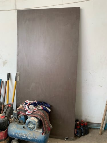 ទ្វារឈេី កំរាស់មាំល្អ លក់ធូរៗ តំលៃ300000រៀល