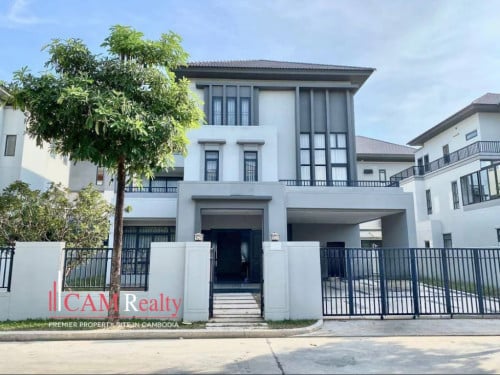 វីឡាឃ្វីនសម្រាប់លក់នៅក្នុងបុរីជីបម៉ុងលែន លែនម៉ាក60ម៉ែត្រ