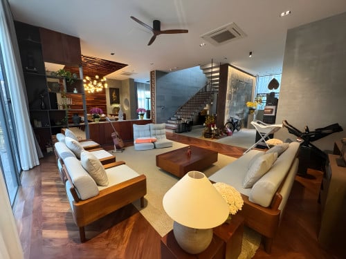 𝐅𝐨𝐫 𝐑𝐞𝐧𝐭: 6BR Nice Decoration Villa – Sensok, Aeon 2, Phnom Penh