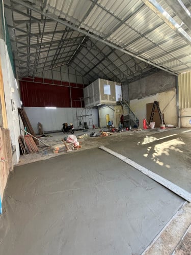 ឃ្លាំងសម្រាប់ជួល​ ទួលសង្កែ 800$មួយខែ