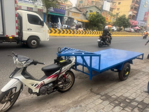 រម៉កថ្មី&ម៉ូតូសុីរូស 800$