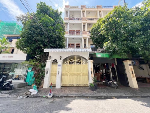 ផ្ទះអាជីវកម្ម (E0) សម្រាប់ជួល នៅជិតផ្សារទួលទំពូង