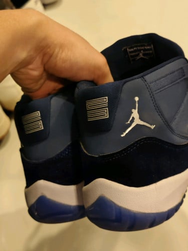 ស្បែកជើង Jordan 11 - Vivet Blue Suede - size 44-45