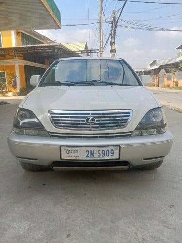 ឡានលក់រៀបចំហើយ Lexus RX300 ឆ្នាំ1999ប៉ុង2 ធានាឡានស្អាត តំលៃ8500$ចរចា