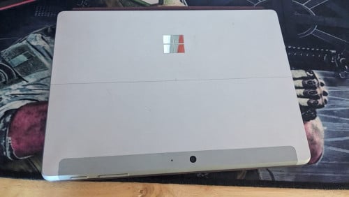 លក់កំព្យូទ័រModel: Surface go 2Ram 8GSSD 128GScreen 11.5"Price 200$ (ចចារបាន)087537638