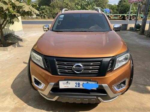 លក់Nissan Navara 2019 ប៉ុង2 ឡានខ្លាញ់គោ