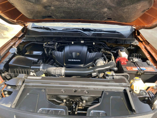 លក់Nissan Navara 2019 ប៉ុង2 ឡានខ្លាញ់គោ