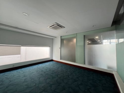 ការិយាល័យសម្រាប់ជួលនៅលើផ្លូវធំ ជិតពេទ្យរុស្សី​ Office Space for rent no main road (OF-049)