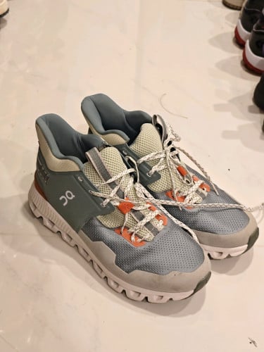 ស្បែកជើង On Cloud high - size 44-45