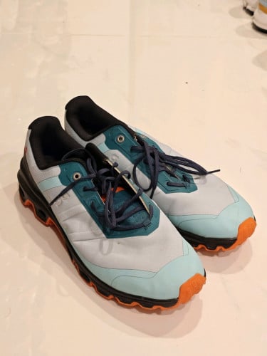 ស្បែកជើង On Cloud Hiking - Size 45