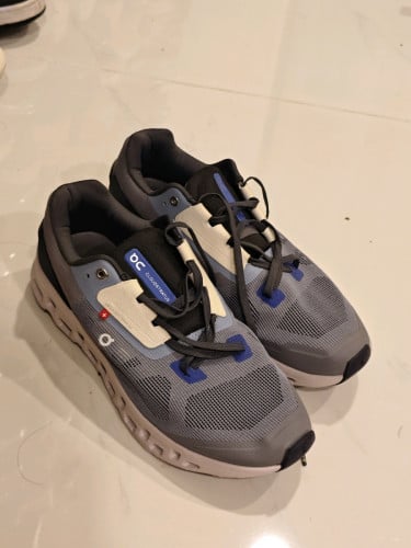 ស្បែកជើង On Cloud Size 45