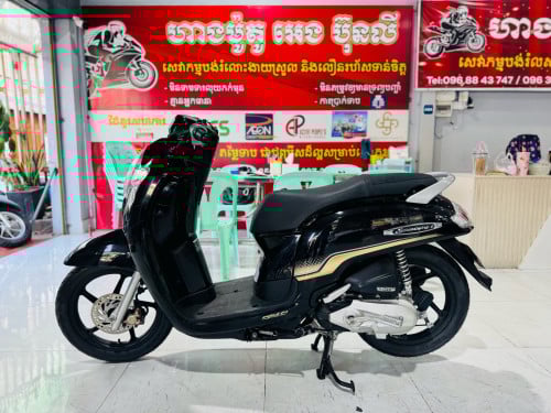 លក់ Scoopy2018