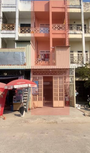 🏠 FOR SALE | ផ្ទះមានចំណូលស្រាប់ 📍 ទីតាំងល្អខ្លាំង ទល់មុខផ្សារ • ជិតរោងចក្រ