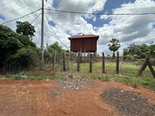 🏦House Available for Urgent Sale at a Special Price (Negotiable).