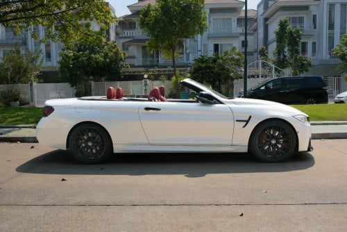 BMW 4 series Convertible 2015  (ចរចា)