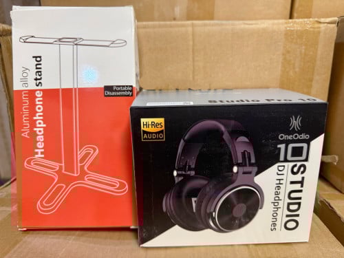 brand new monitor headphonesកាសស្តាប់ត្រចៀកម៉ូនីទ័រថ្មី