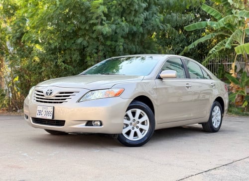 camry . XLE . 07 - ហ្វូល  បេីកដំបូល
