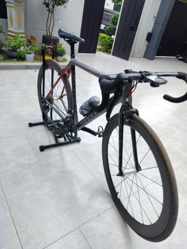 CANNONDALE FOR SELL SIZE 52