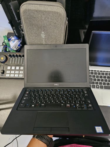 Dell latitude 5290_Core i5 7th_RAM 8GB_SSD 256GB_VGA intel HD_12.5-inch displays