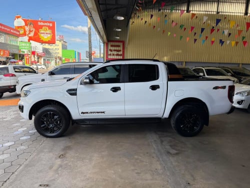 Ford ranger Wildtrak 2022 ប្រេីបាន5មុឺនគីឡូតិច