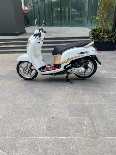 Honda scoopy 2021