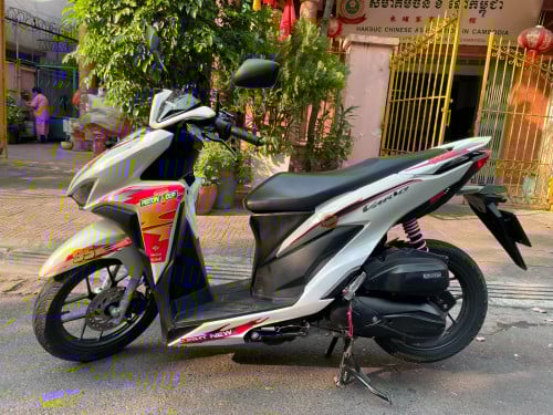 Hoonda Vareo125cc 2022 New98%មានពន្ធកាតគ្រីស្លាកលេខ