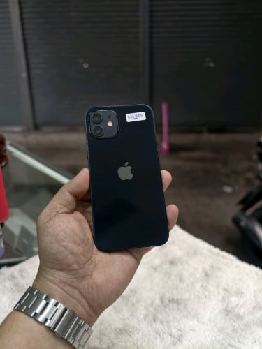 Iphone 12 64G sim2 មួយទឹកស្អាត98% ធានាអេក្រង់ស៊ីនម៉ាស៊ីនស៊ីនមានស្គេន តម្លៃល្អ 180$