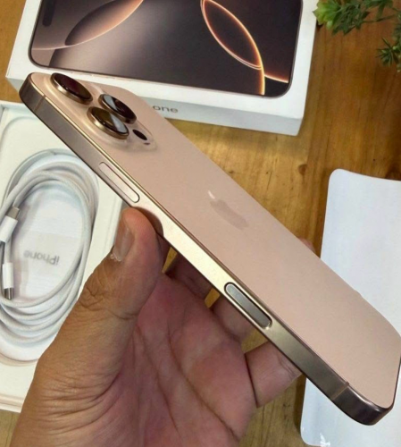 Iphone 16 pro max 256gb ZA/A 99% battery 88%