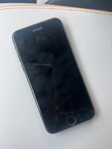 iPhone 7 32G ខូចថ្ម