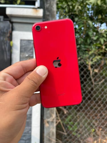 iphone SE2 សានុំណែន​ តួរស្អាត​ 85$