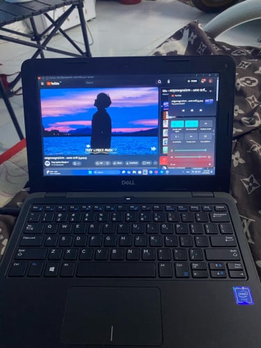 Laptop Dell Latitude 3190 ខូចថ្ម សាកឌុយបប្រើបានធម្មតាលក់