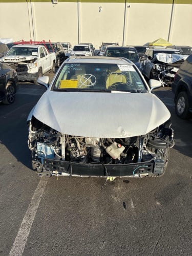 Lexus Nx200t 2015 Luxury Button4 ប៉ុង2 តំលៃសាងបើកទូរថ្ងៃ04 ខែ០២