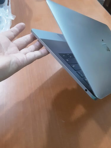MacBook pro  2017