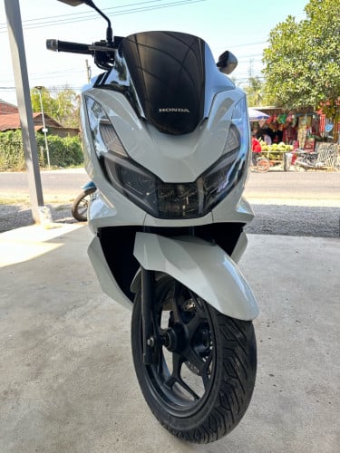 PCX 022 ក្រុមហ៊ុន
