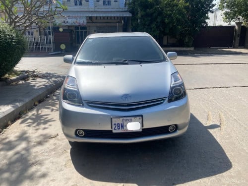 Prius ឆ្នាំ07 Full Option ប្រភេទឡានថ្មី
